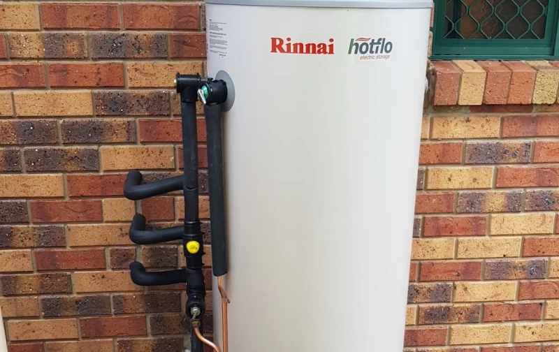 Riannai hot water system