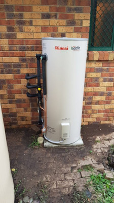 Rinnai hot water system storage tank