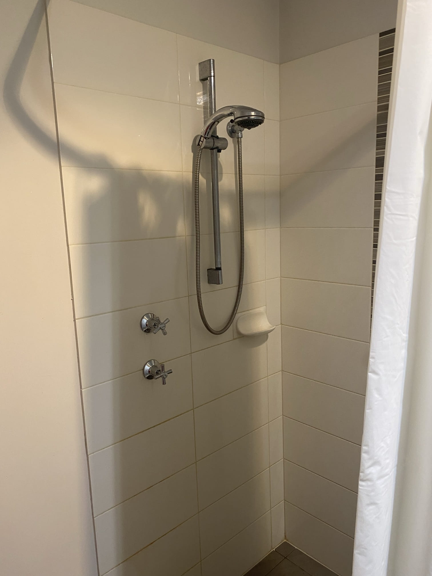 Case Study: Leaking Shower Taps and Hose Fixed in Butler 3 Finished ensuite shower with new taps in Butler